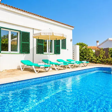 Bini Estrella Villa