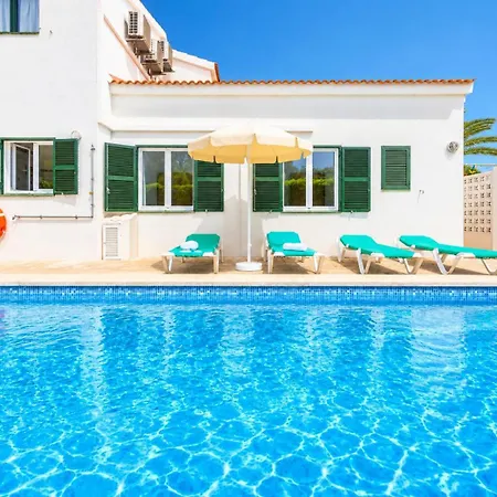 Bini Estrella Villa *