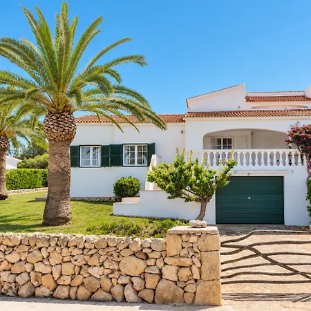 Bini Estrella Villa *