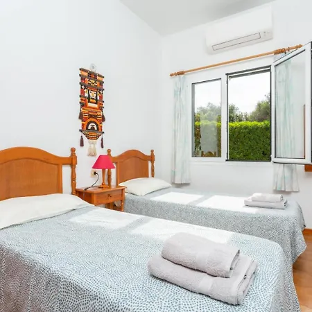 Bini Estrella Es Canutells